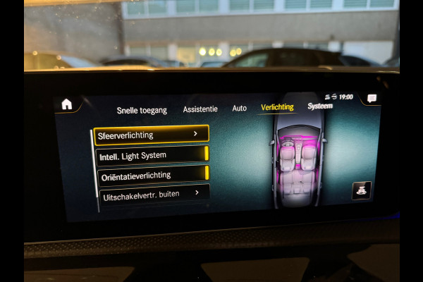 Mercedes-Benz A-Klasse 250 AMG Edition Premium+ Pano|Keyless|Camera|