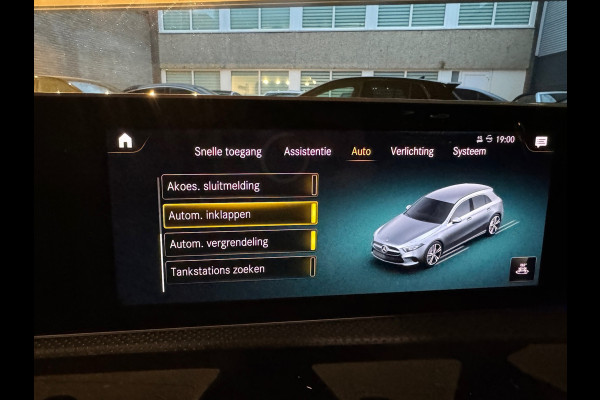 Mercedes-Benz A-Klasse 250 AMG Edition Premium+ Pano|Keyless|Camera|