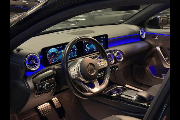 Mercedes-Benz A-Klasse 250 e AMG|PANO|SFEER|360 CAM|BOMVOL!