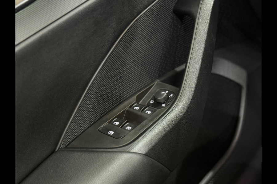 Škoda Octavia Combi 1.0 e-TSI Ambition | Pano | Massage | Camera | Winterpakket | Carplay | Trekhaak