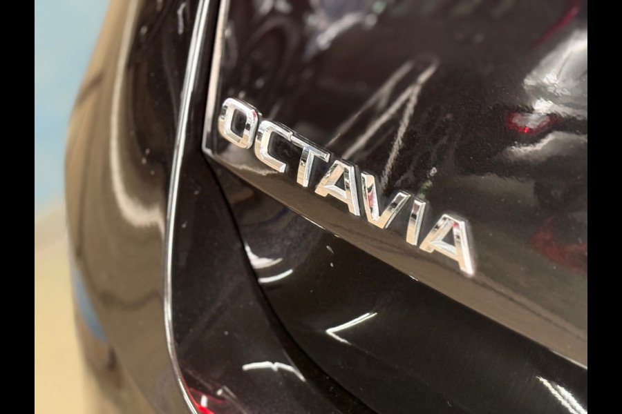 Škoda Octavia Combi 1.0 e-TSI Ambition | Pano | Massage | Camera | Winterpakket | Carplay | Trekhaak