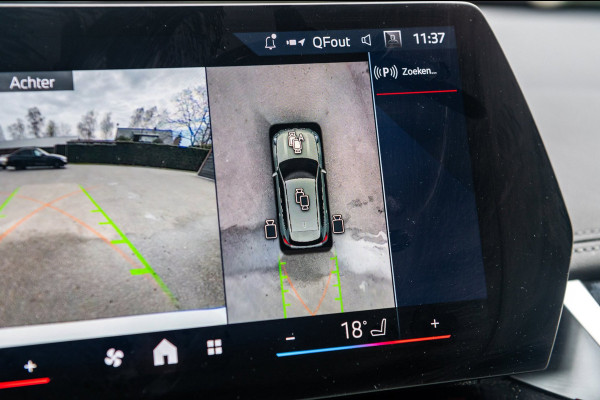 BMW iX1 EDrive 20 M Sport Live Cockpit I Mineralweiss Metallic I Head Up I Led I CarPlay I 360 Camera I M-Sportremmen rood I BTW