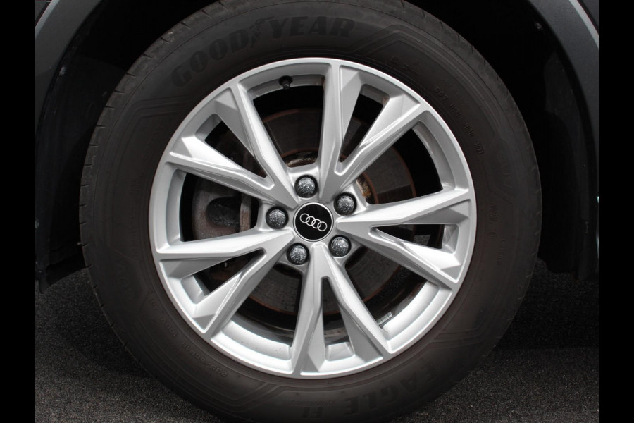 Audi Q3 45 TFSI e 245pk S-Line Plus PHEV | Navigatie | Apple Carplay/Android auto | Climate Control | Adaptive Cruise Control | Electrisch bedienbare achterklep | Lichtmetalen Velgen