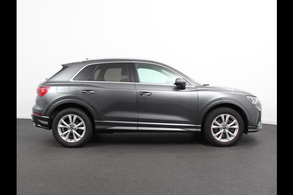 Audi Q3 45 TFSI e 245pk S-Line Plus PHEV | Navigatie | Apple Carplay/Android auto | Climate Control | Adaptive Cruise Control | Electrisch bedienbare achterklep | Lichtmetalen Velgen