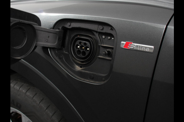 Audi Q3 45 TFSI e 245pk S-Line Plus PHEV | Navigatie | Apple Carplay/Android auto | Climate Control | Adaptive Cruise Control | Electrisch bedienbare achterklep | Lichtmetalen Velgen
