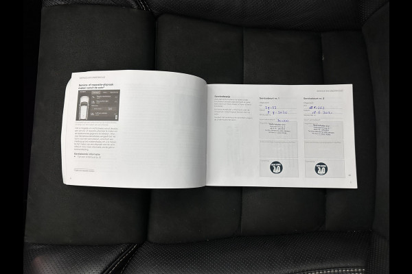 Volvo XC90 2.0 B5 AWD Inscription Intro Edition R-Design [ 7-Pers. ] Aut. *PANO | LEATHER-ALCANTARA | FULL-LED | MEMORY-PACK | BOWERS&WILKINS | BLINDSPOT | KEYLESS | DIGI-COCKPIT | NAVI-FULLMAP | PRIVACY-GLASS | HEATED-SPORTSEATS | 20''ALU | TOWBAR*