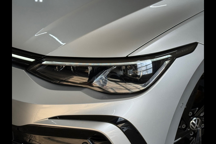 Volkswagen Golf 1.5 TSI R-Line 150pk | Pano | IQ Light | Black Style | Harman Kardon | Head up | ACC | BOMVOL !