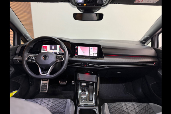 Volkswagen Golf 1.5 TSI R-Line 150pk | Pano | IQ Light | Black Style | Harman Kardon | Head up | ACC | BOMVOL !