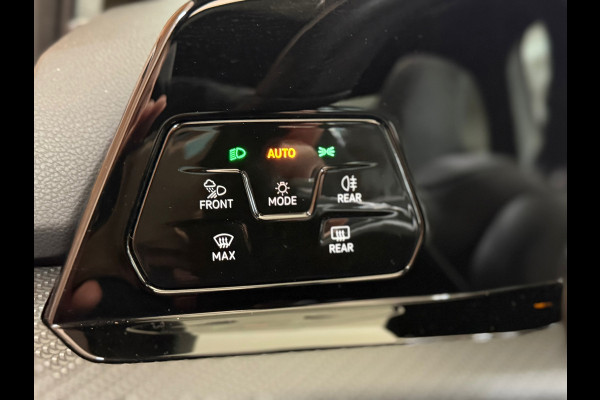 Volkswagen Golf 1.5 TSI R-Line 150pk | Pano | IQ Light | Black Style | Harman Kardon | Head up | ACC | BOMVOL !