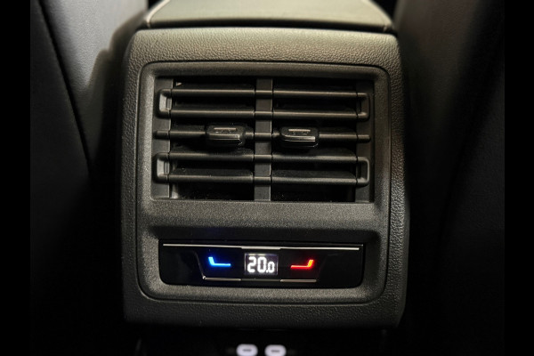 Volkswagen Golf 1.5 TSI R-Line 150pk | Pano | IQ Light | Black Style | Harman Kardon | Head up | ACC | BOMVOL !