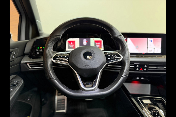 Volkswagen Golf 1.5 TSI R-Line 150pk | Pano | IQ Light | Black Style | Harman Kardon | Head up | ACC | BOMVOL !