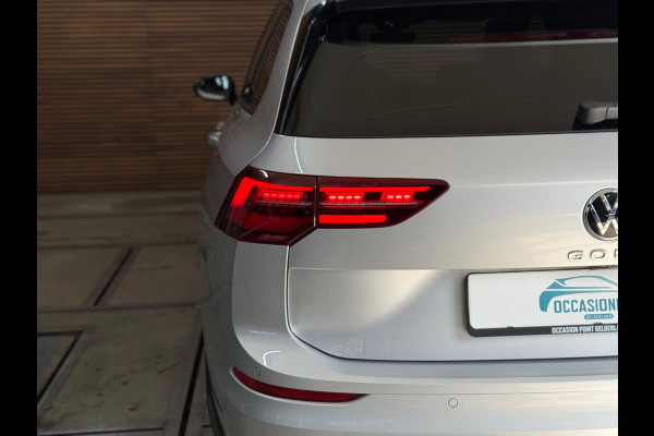 Volkswagen Golf 1.5 TSI R-Line 150pk | Pano | IQ Light | Black Style | Harman Kardon | Head up | ACC | BOMVOL !