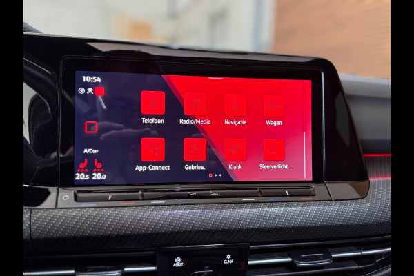 Volkswagen Golf 1.5 TSI R-Line 150pk | Pano | IQ Light | Black Style | Harman Kardon | Head up | ACC | BOMVOL !