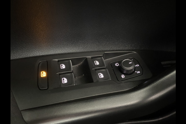 Volkswagen Polo 1.0 TSI R-Line Business DSG Panoramadak / Camera /Carplay / Navigatie / IQ Light