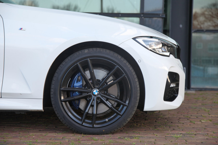 BMW 3-serie 330e M Sport |Head-Up|H&K|Pano|Laser|Driving ass|