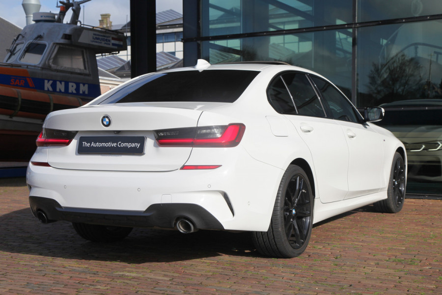 BMW 3-serie 330e M Sport |Head-Up|H&K|Pano|Laser|Driving ass|