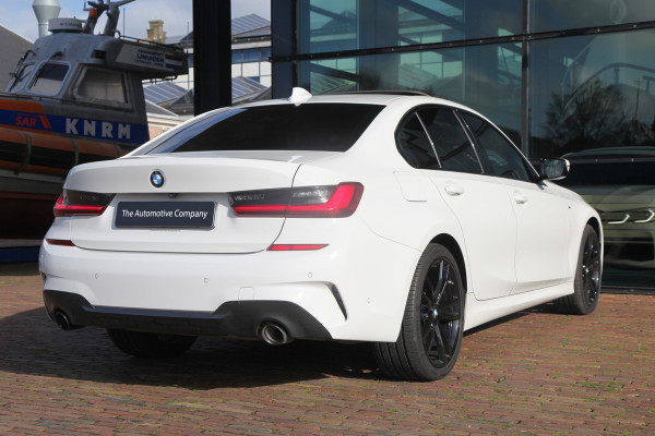 BMW 3-serie 330e M Sport |Head-Up|H&K|Pano|Laser|Driving ass|