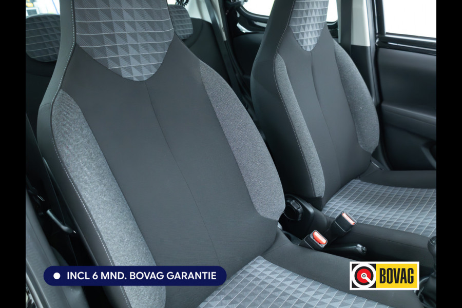 Peugeot 108 1.0 e-VTi Active 73 PK | Airconditioning | BT Telefoon & Audio | DAB | Led Dagrijverlichting | Zwart met. | Multifunctioneel stuurwiel, Centrale vergrendeling met afstandsbediening