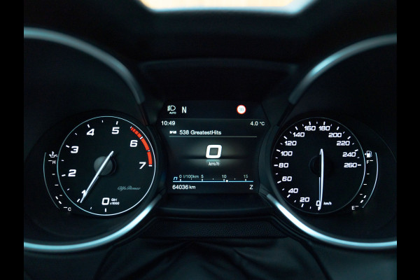 Alfa Romeo Stelvio 2.0T AWD Veloce 320pk | Harman/Kardon | Adapt. cruise | 20 inch