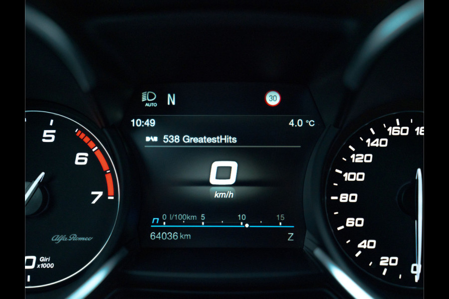 Alfa Romeo Stelvio 2.0T AWD Veloce 320pk | Harman/Kardon | Adapt. cruise | 20 inch