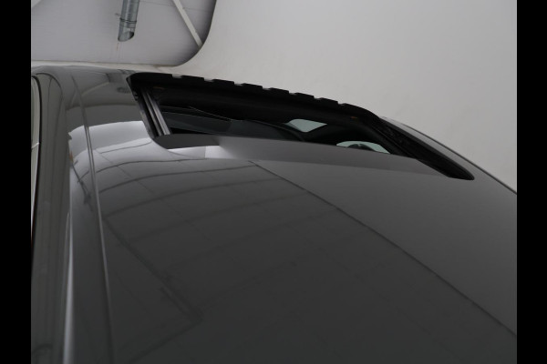 Audi A4 Limousine 35 TDI Launch edition Sport | Panoramadak | 360 Camera | Trekhaak | Adaptive Cruise | Carplay | Climate Control | LED