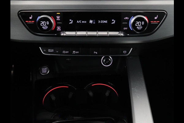 Audi A4 Limousine 35 TDI Launch edition Sport | Panoramadak | 360 Camera | Trekhaak | Adaptive Cruise | Carplay | Climate Control | LED