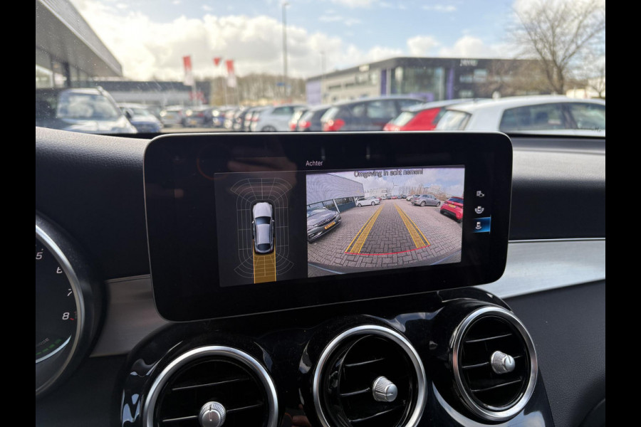 Mercedes-Benz GLC Coupé 300e 4MATIC Business Solution AMG | PHEV | Stoelverwarming | Leer | Camera |