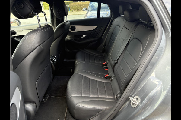Mercedes-Benz GLC Coupé 300e 4MATIC Business Solution AMG | PHEV | Stoelverwarming | Leer | Camera |