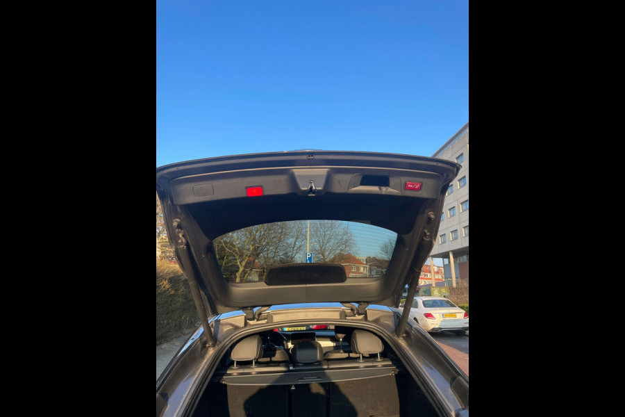 Mercedes-Benz GLC Coupé 300e 4MATIC Business Solution AMG | PHEV | Stoelverwarming | Leer | Camera |