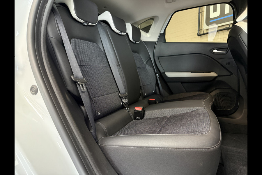 Renault Captur 1.3 TCe 130 Edition One Groot Navi | Bose | 18" | Camera | Stoel & Stuur verwarming 100% Dealer Onderhouden!