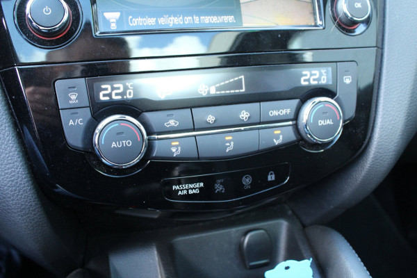 Nissan QASHQAI 1.3 DIG-T 160pk N-Connecta AUTOMAAT NL-Auto NAP