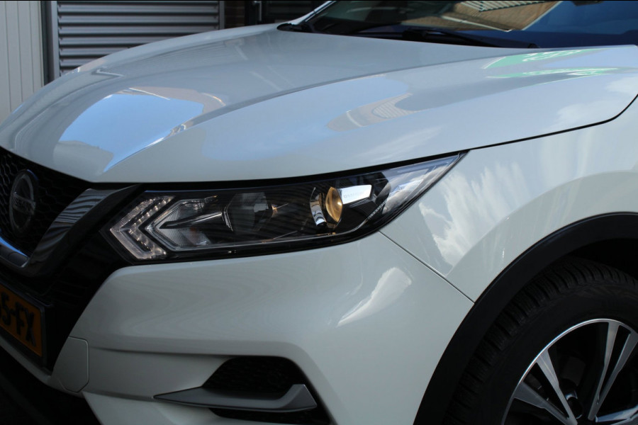 Nissan QASHQAI 1.3 DIG-T 160pk N-Connecta AUTOMAAT NL-Auto NAP