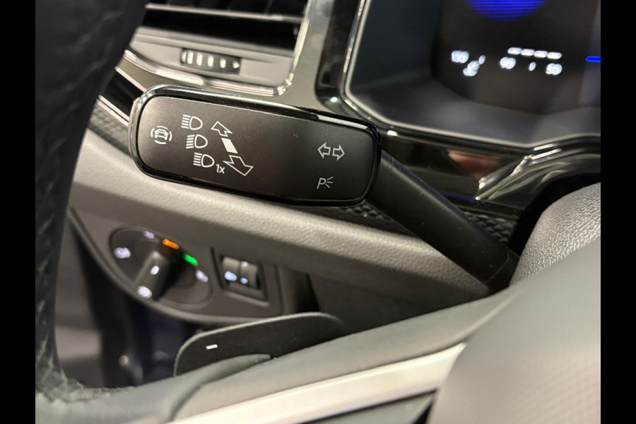 Volkswagen Polo 1.0 TSI Life Airco Navi Carplay Adaptive Cruise Control Full LED 15" LM Velgen Digital Dashboard