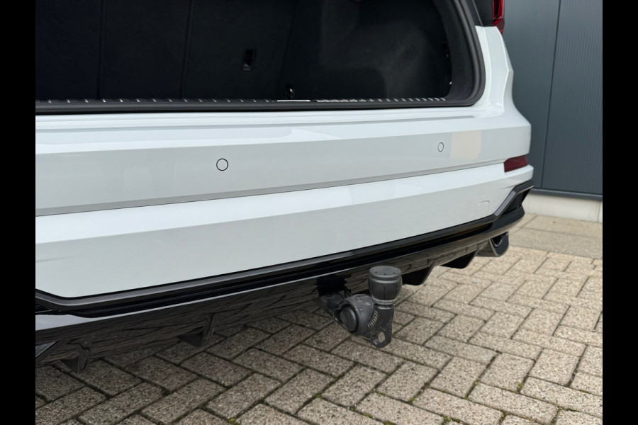 Audi Q3 35 TFSI S Line Edition * Panorama * Trekhaak * Stoelverwarming * Camera *