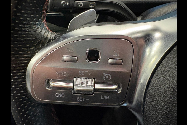 Mercedes-Benz A-Klasse 250 e AMG Line Panoramadak Cruise Control Full LED Matrix PDC VA+Camera 18" Velgen Side Assist Trekhaak Stoelverwarming