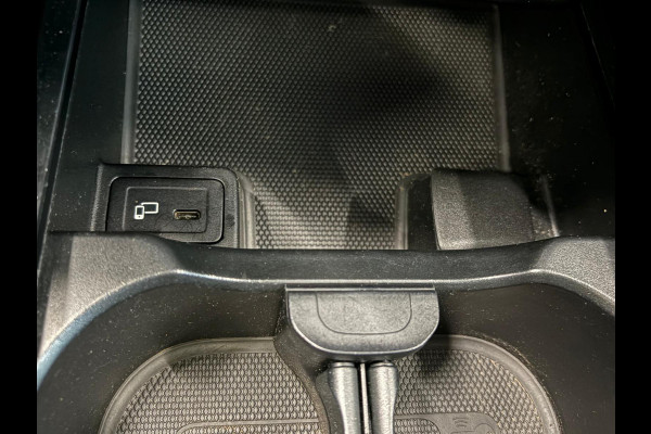 Mercedes-Benz A-Klasse 250 e AMG Line Panoramadak Cruise Control Full LED Matrix PDC VA+Camera 18" Velgen Side Assist Trekhaak Stoelverwarming