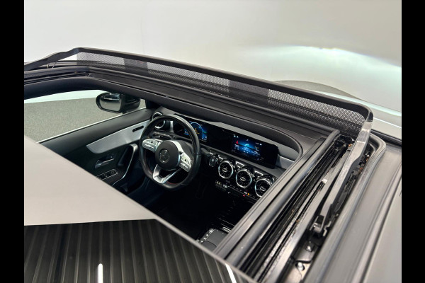 Mercedes-Benz A-Klasse 250 e AMG Line Panoramadak Cruise Control Full LED Matrix PDC VA+Camera 18" Velgen Side Assist Trekhaak Stoelverwarming