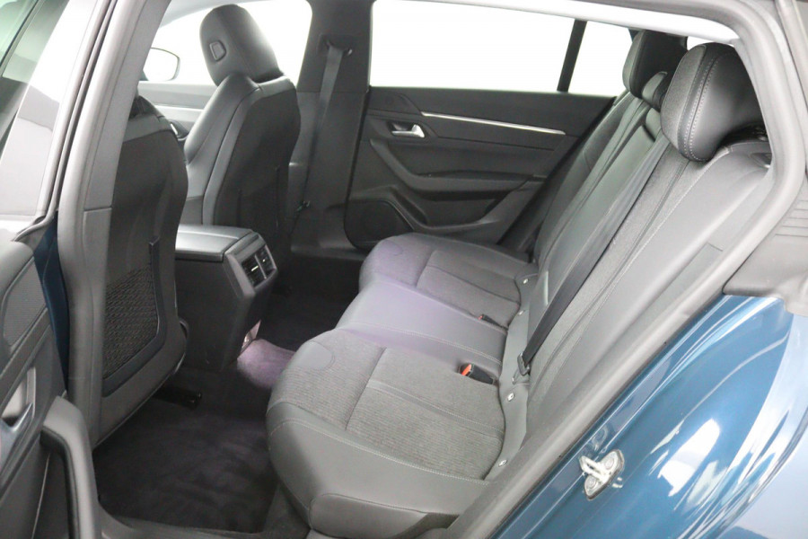 Peugeot 508 SW 1.2*130PK*AUTOM.*CARPLAY*CAMERA*ECC*ACC*1/2 LEDER*