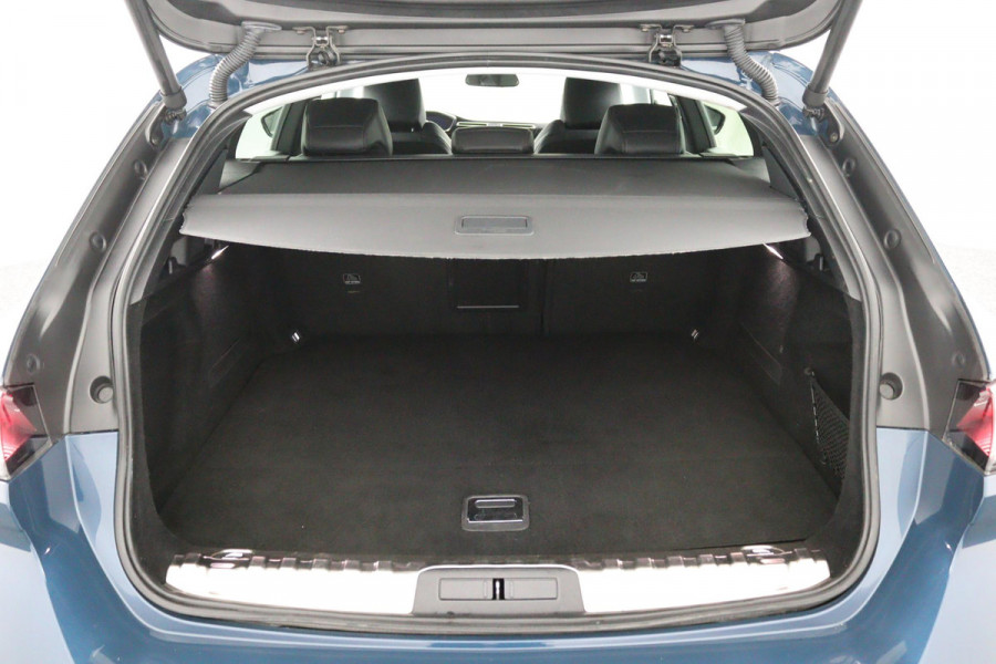 Peugeot 508 SW 1.2*130PK*AUTOM.*CARPLAY*CAMERA*ECC*ACC*1/2 LEDER*