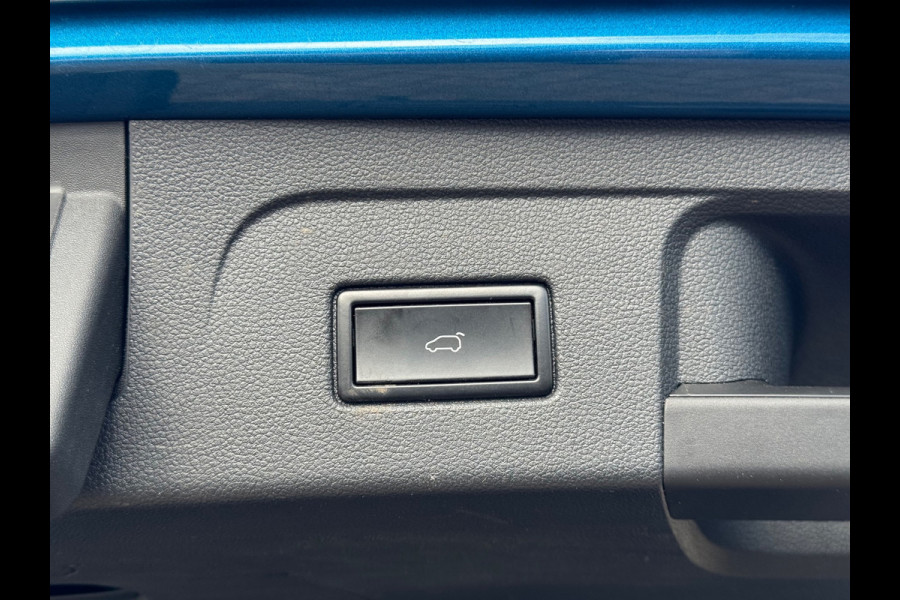 Volkswagen Touran 1.5 TSI Comfortline 2019 NAVI AIRCO Trekh!