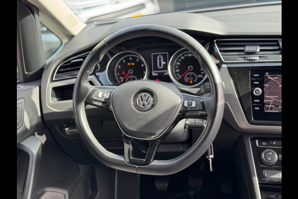 Volkswagen Touran 1.5 TSI Comfortline 2019 NAVI AIRCO Trekh!