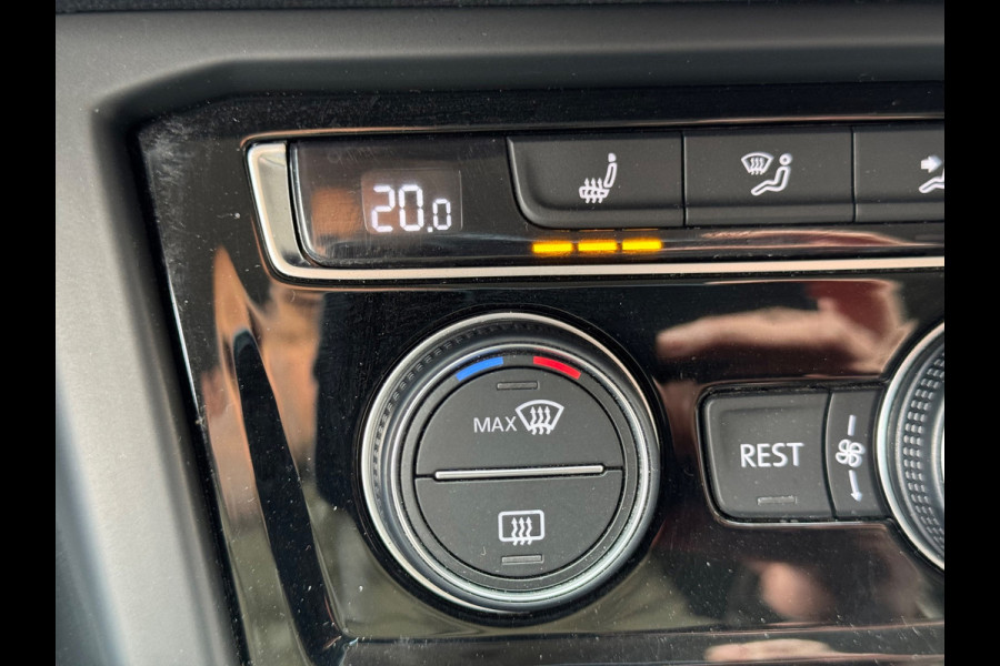 Volkswagen Touran 1.5 TSI Comfortline 2019 NAVI AIRCO Trekh!