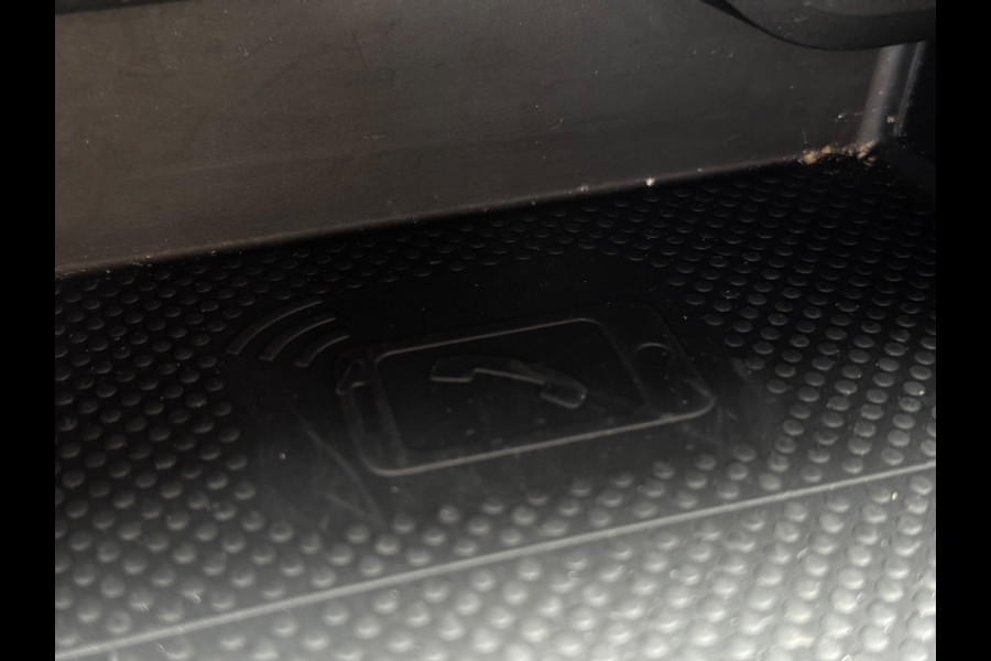 Volkswagen Touran 1.5 TSI Comfortline 2019 NAVI AIRCO Trekh!