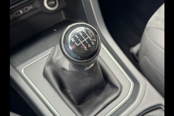 Volkswagen Touran 1.5 TSI Comfortline 2019 NAVI AIRCO Trekh!