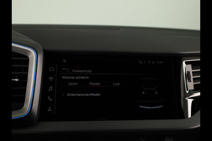 Audi A1 Sportback Advanced edition 25 TFSI 95 pk | Ledlampen voor en achter | Sportstoelen voor | Ambient verlichting | Privacy glas |