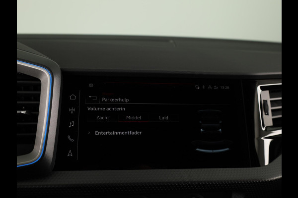 Audi A1 Sportback Advanced edition 25 TFSI 95 pk | Ledlampen voor en achter | Sportstoelen voor | Ambient verlichting | Privacy glas |