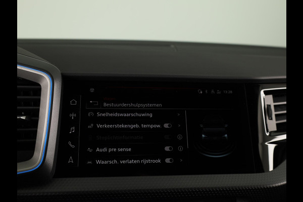Audi A1 Sportback Advanced edition 25 TFSI 95 pk | Ledlampen voor en achter | Sportstoelen voor | Ambient verlichting | Privacy glas |