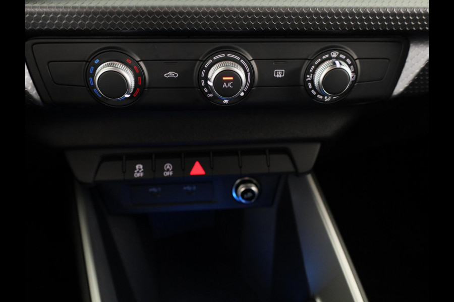 Audi A1 Sportback Advanced edition 25 TFSI 95 pk | Ledlampen voor en achter | Sportstoelen voor | Ambient verlichting | Privacy glas |