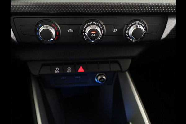 Audi A1 Sportback Advanced edition 25 TFSI 95 pk | Ledlampen voor en achter | Sportstoelen voor | Ambient verlichting | Privacy glas |