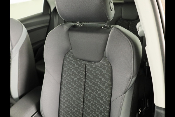 Audi A1 Sportback Advanced edition 25 TFSI 95 pk | Ledlampen voor en achter | Sportstoelen voor | Ambient verlichting | Privacy glas |